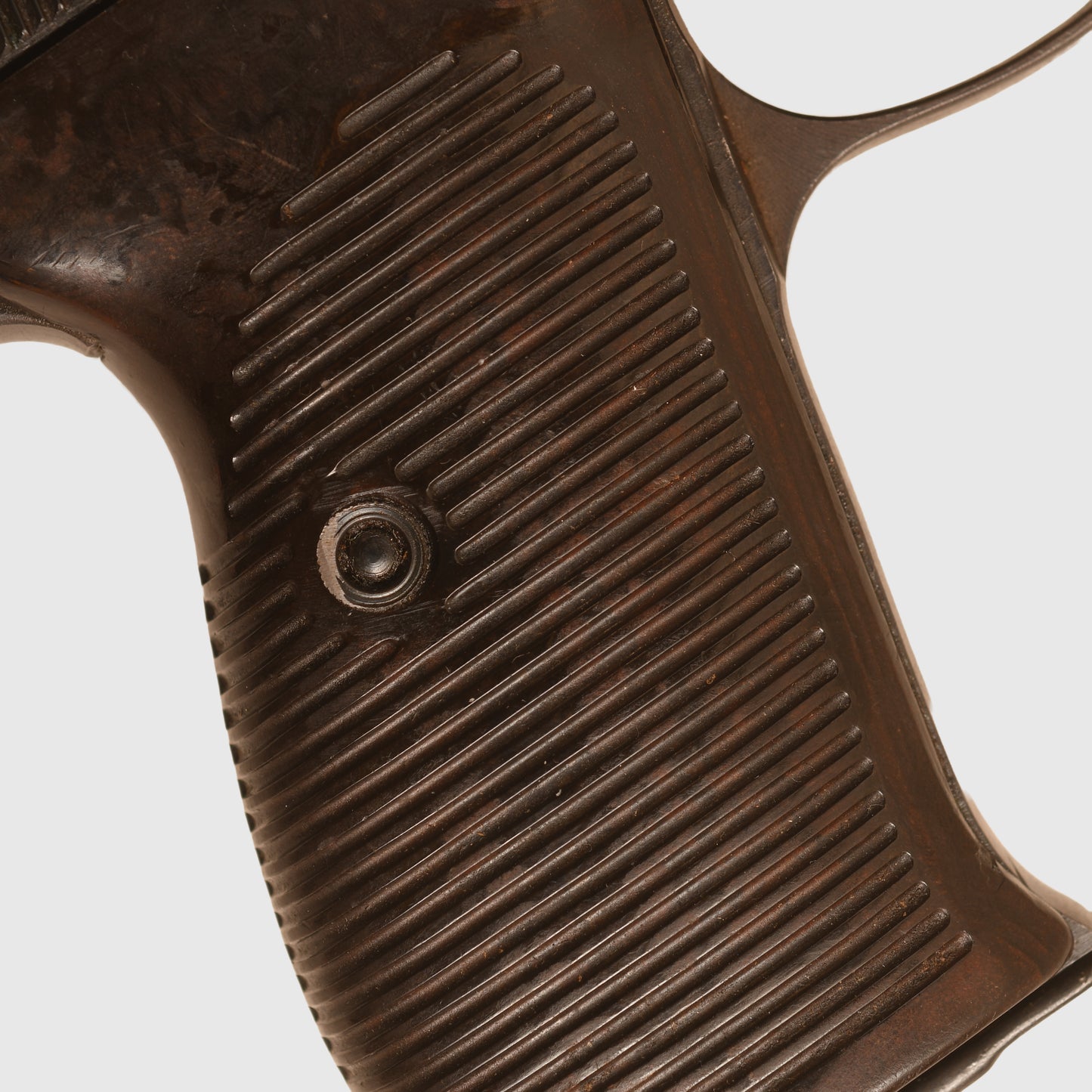 GERMAN WWII WALTHER P38 SEMI AUTOMATIC PISTOL - DE-ACTIVATED