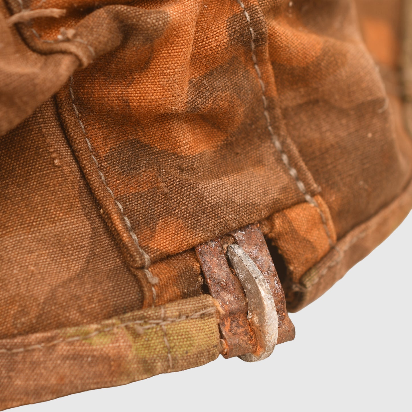 GERMAN WWII WAFFEN SS BLURRED EDGE HELMET COVER