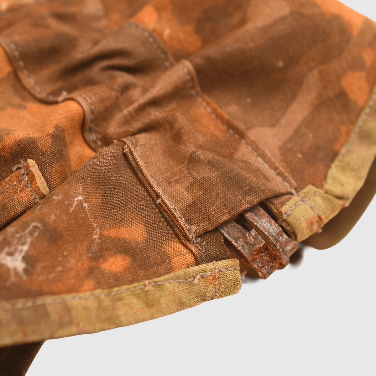 GERMAN WWII WAFFEN SS BLURRED EDGE HELMET COVER