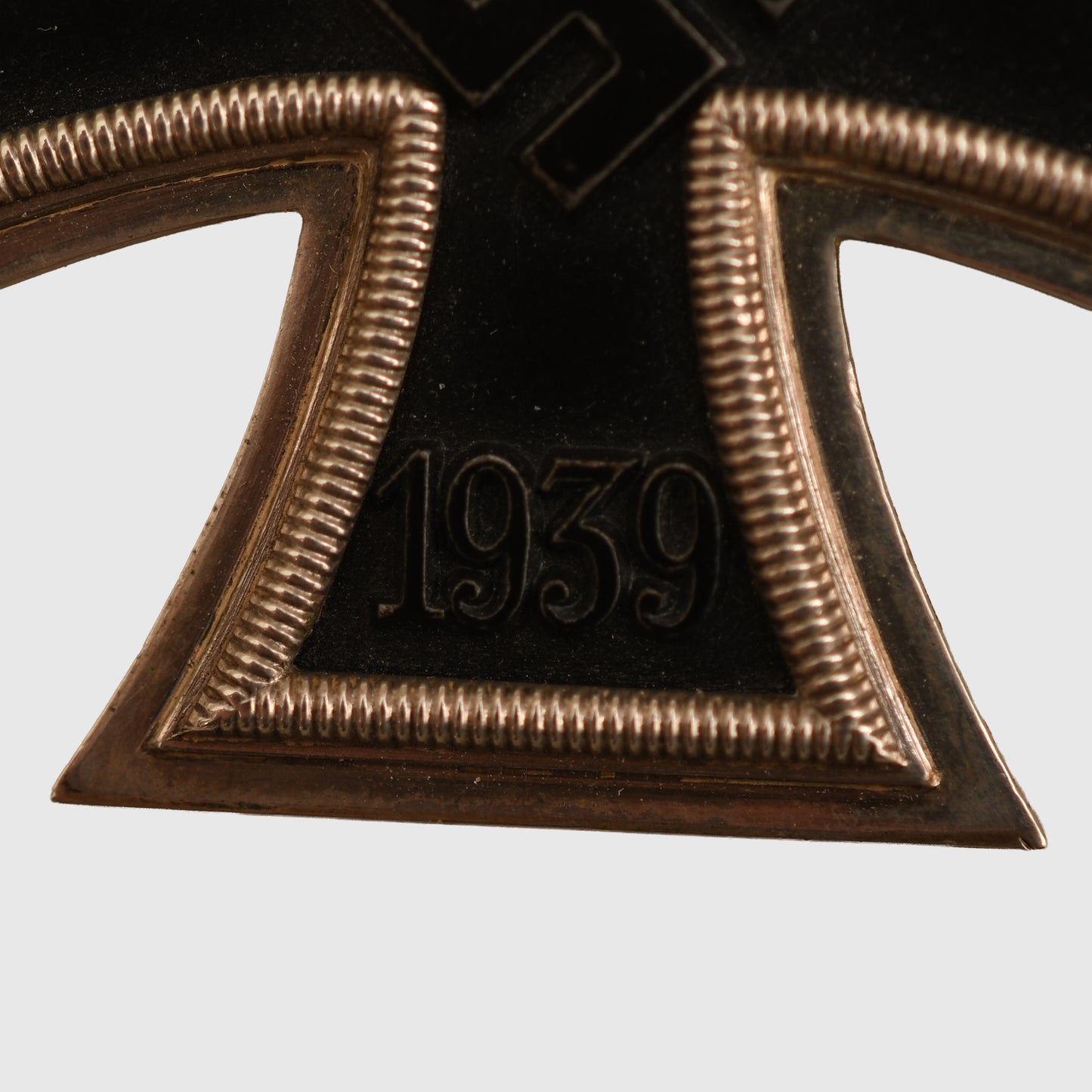 GERMAN WWII KNIGHTS CROSS TO THE IRON CROSS - CASED