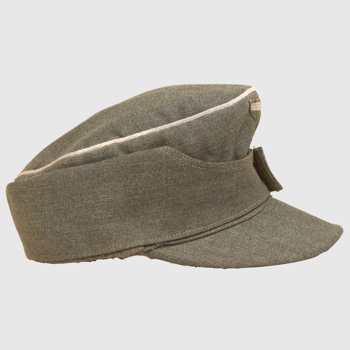 GERMAN WWII ARMY OFFICERS M.43 CAP