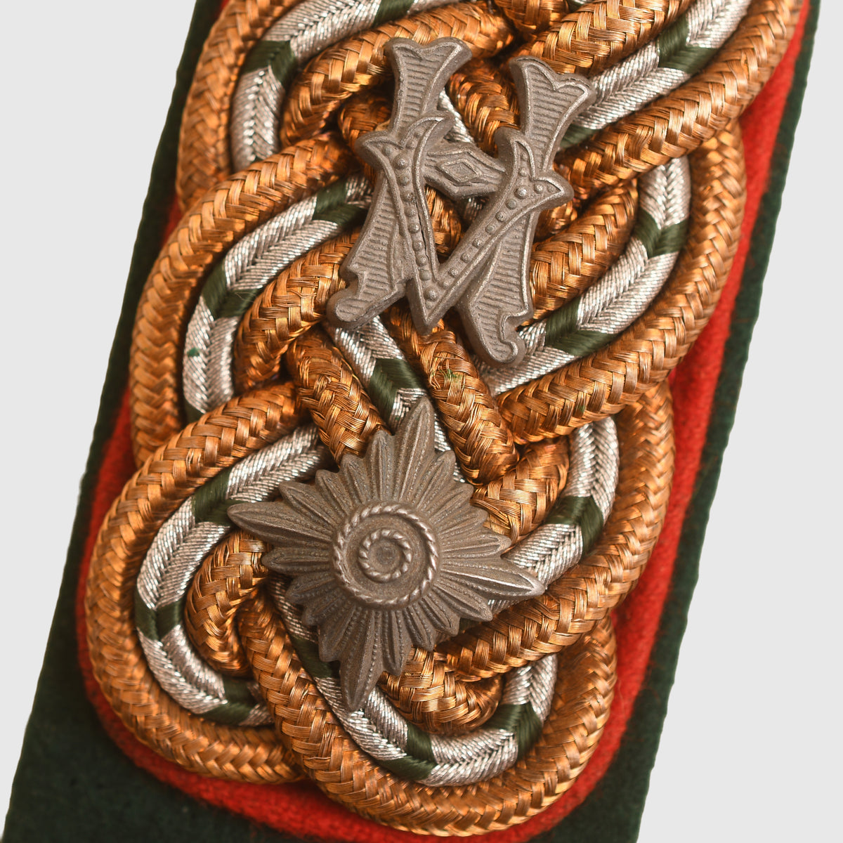 GERMAN WWII ARMY ADMINISTRATION LIEUTENANT GENERAL’S SHOULDER BOARDS