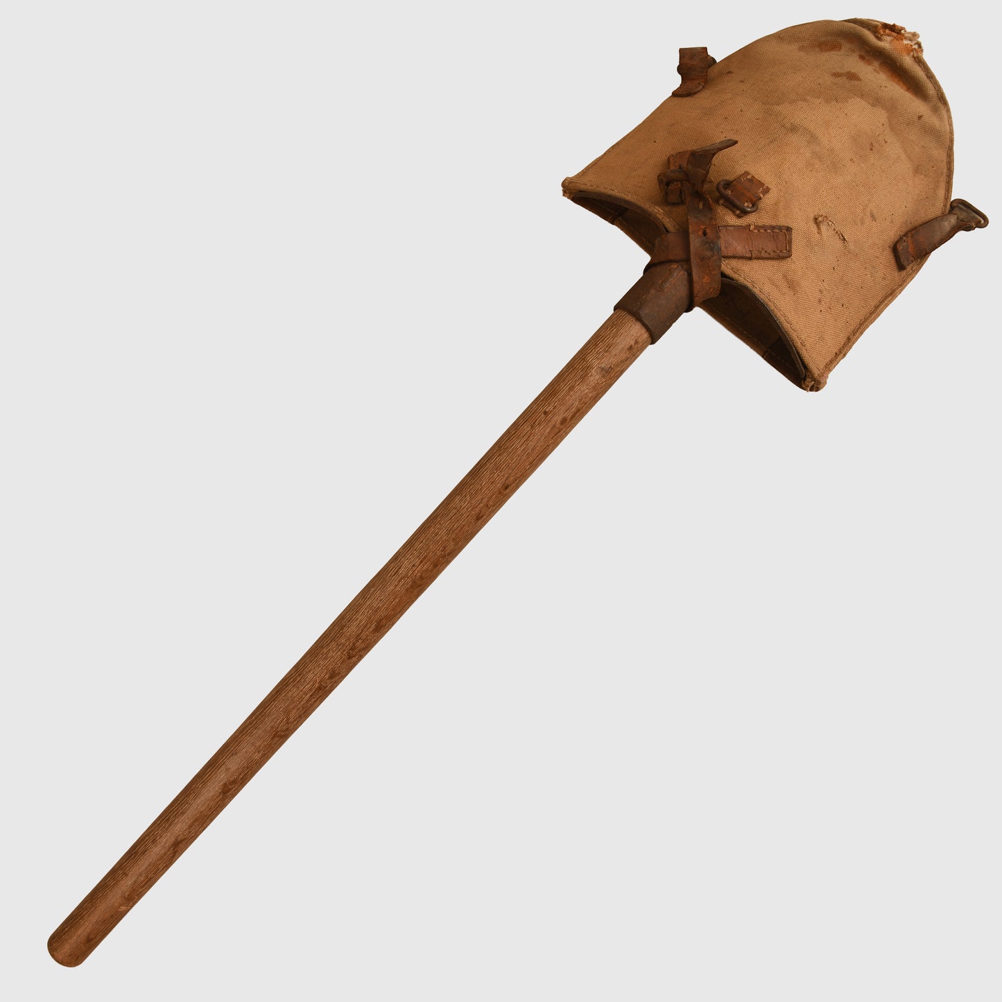 JAPANESE WWII ASSAULT SHOVEL WITH COVER