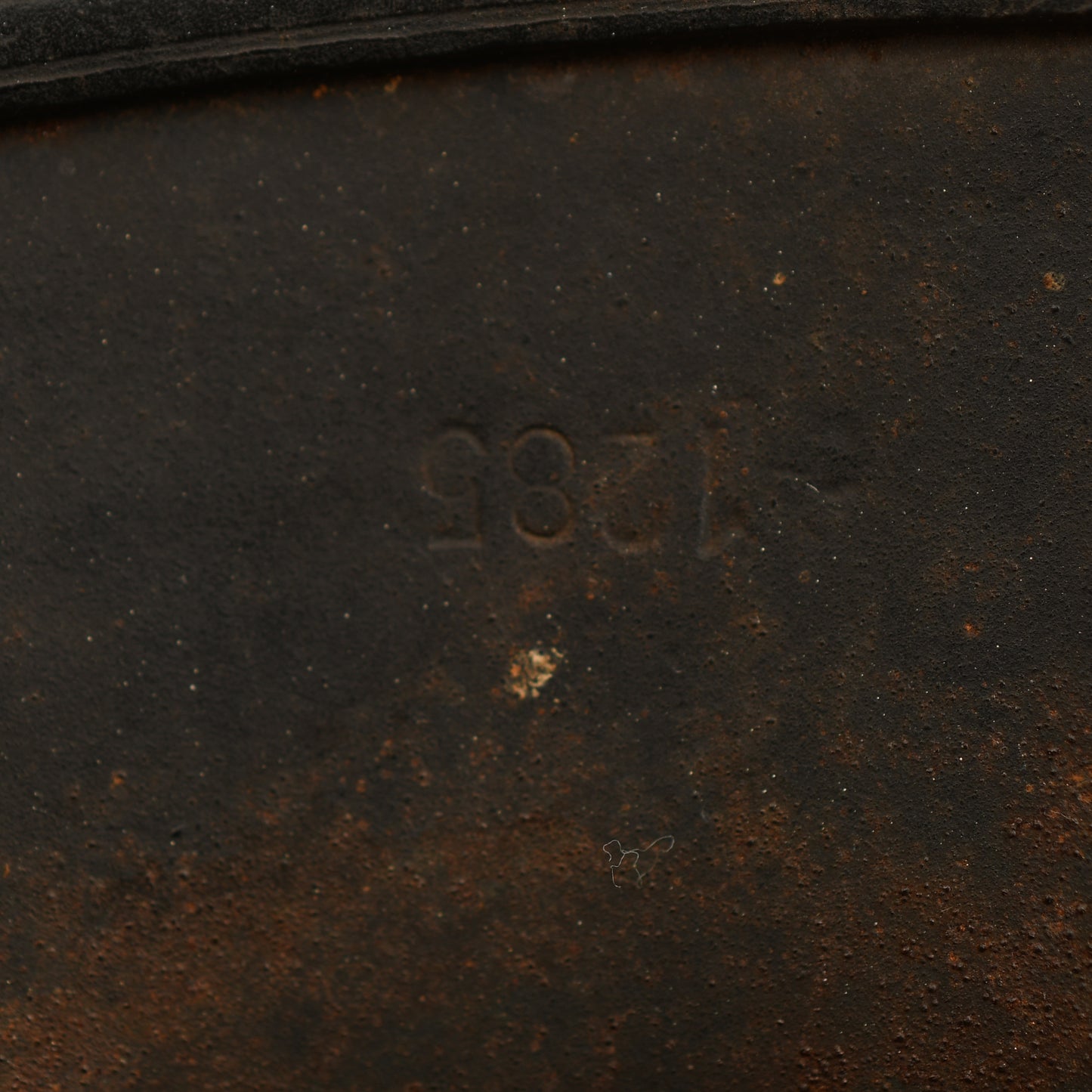 GERMAN WWII POLICE M.40 BEADED DOUBLE DECAL SEMI COMBAT HELMET WITH NON BORDERED DECAL