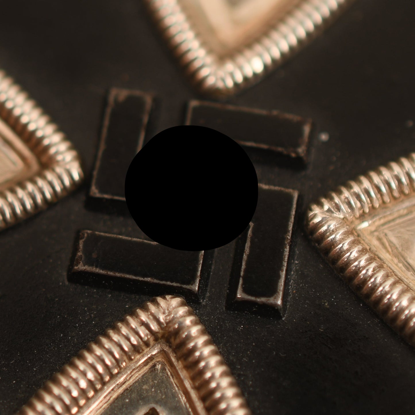 GERMAN WWII KNIGHTS CROSS TO THE IRON CROSS - CASED