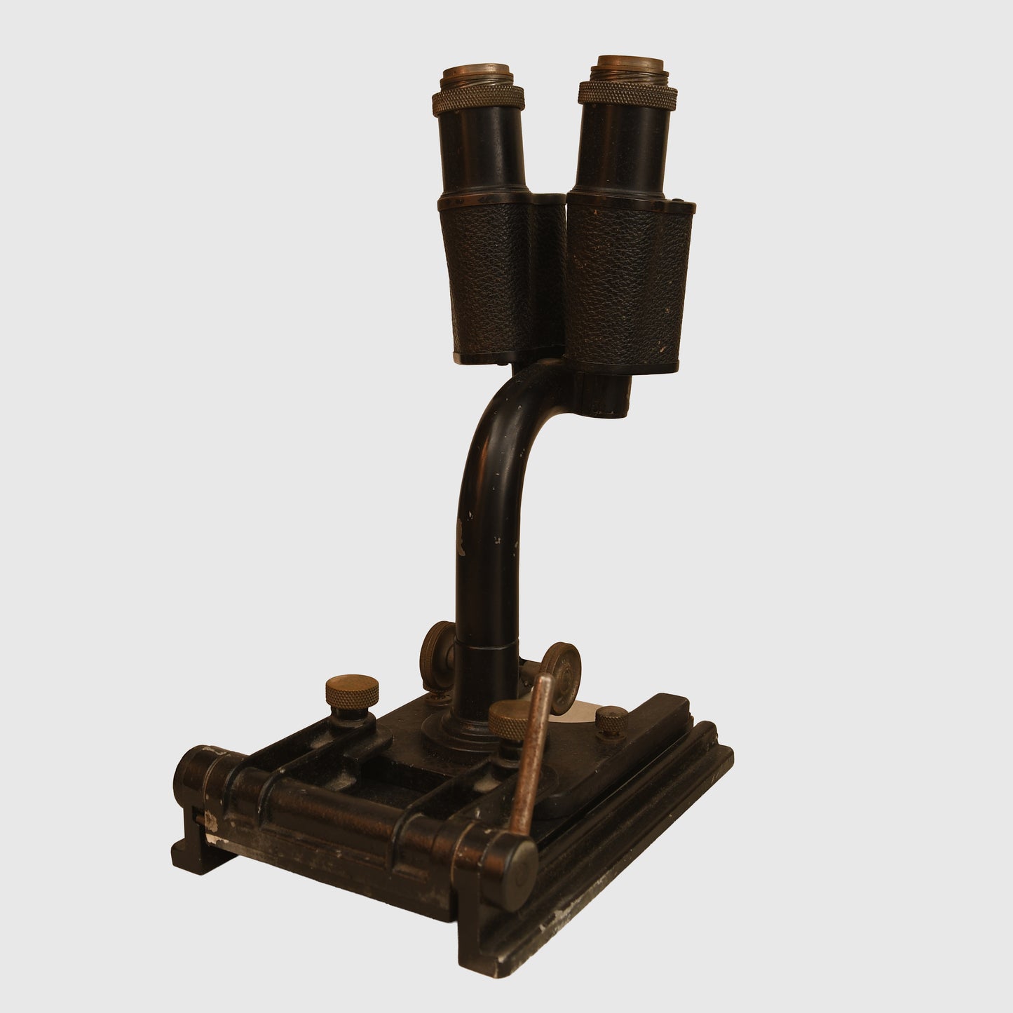 GERMAN WWII ARMY DOCTORS MICROSCOPE