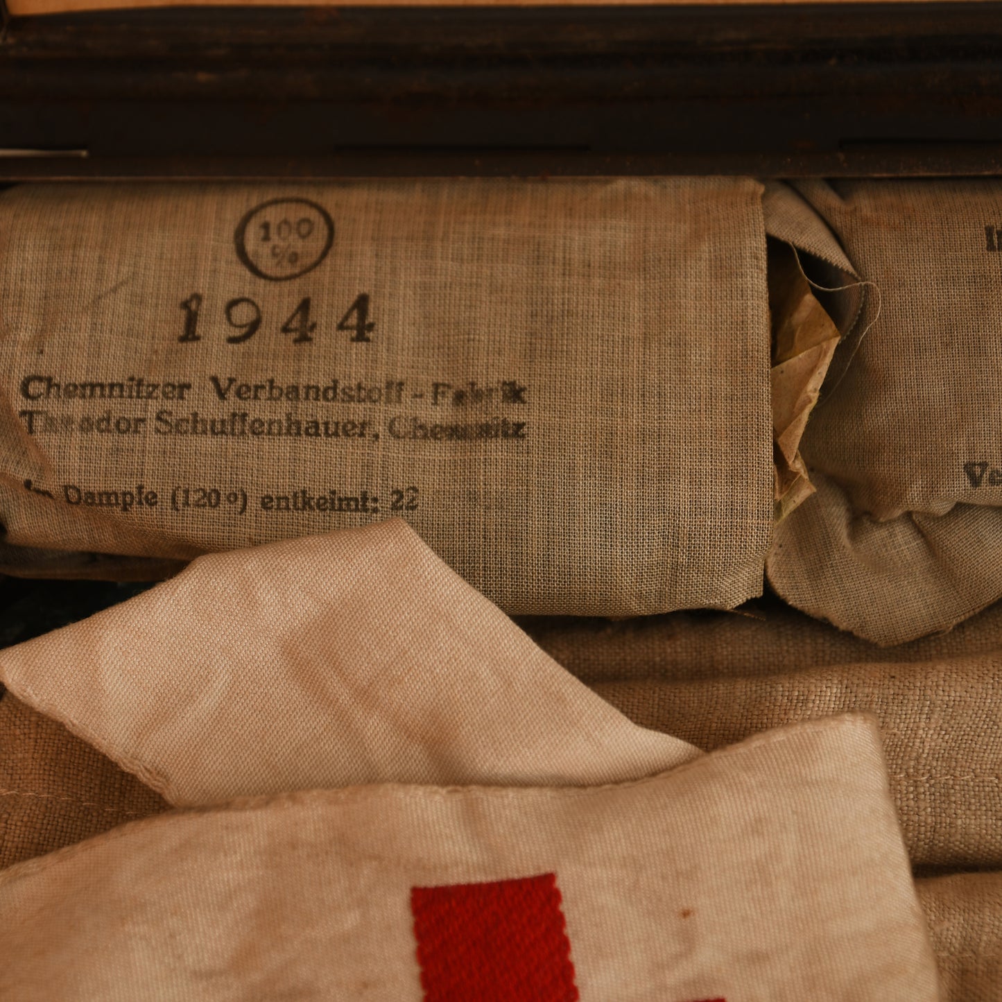 German WWII Vehicle Medical Box, Verbandkasten