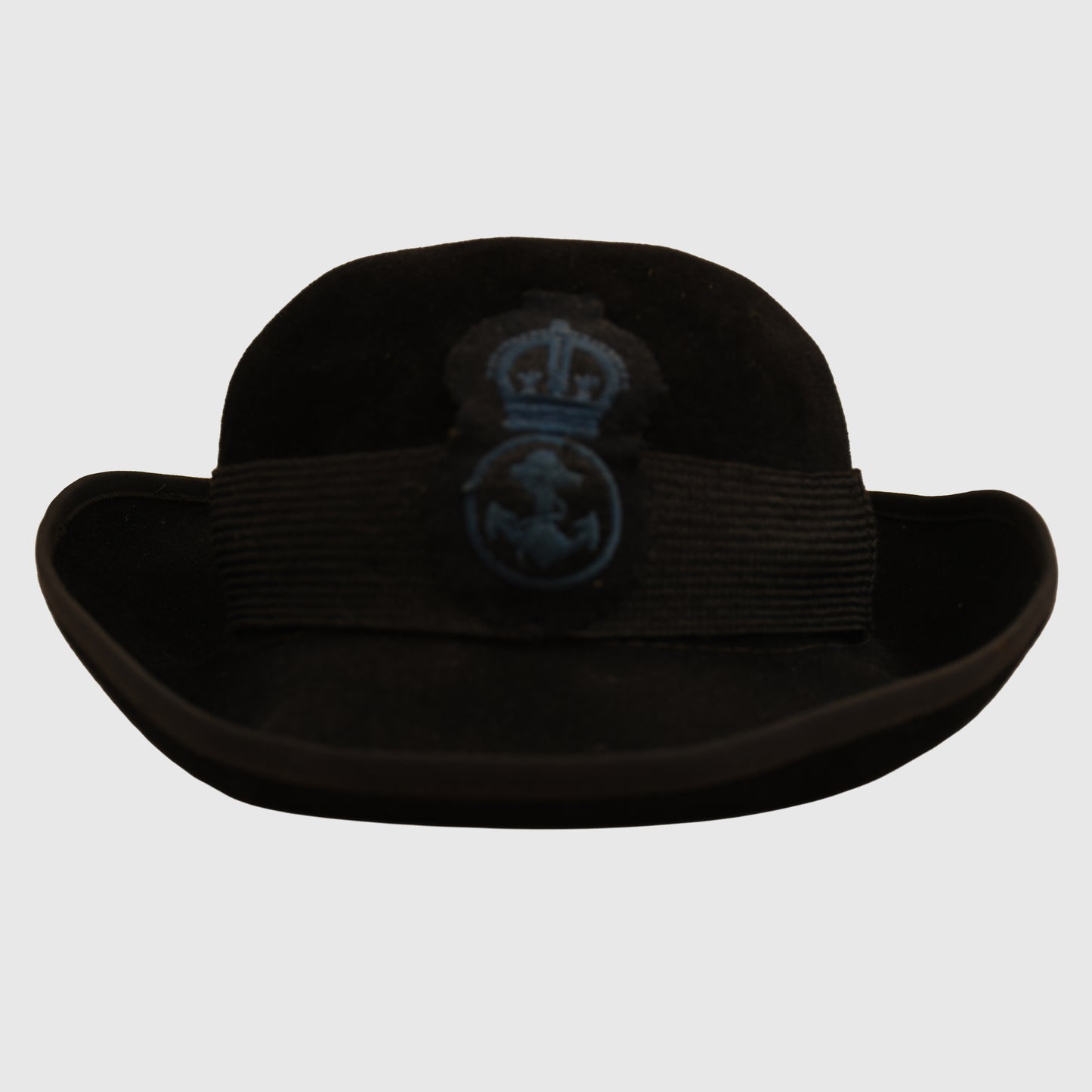 BRITISH WWII WOMAN’S ROYAL NAVAL SERVICE WRENS FELT HAT