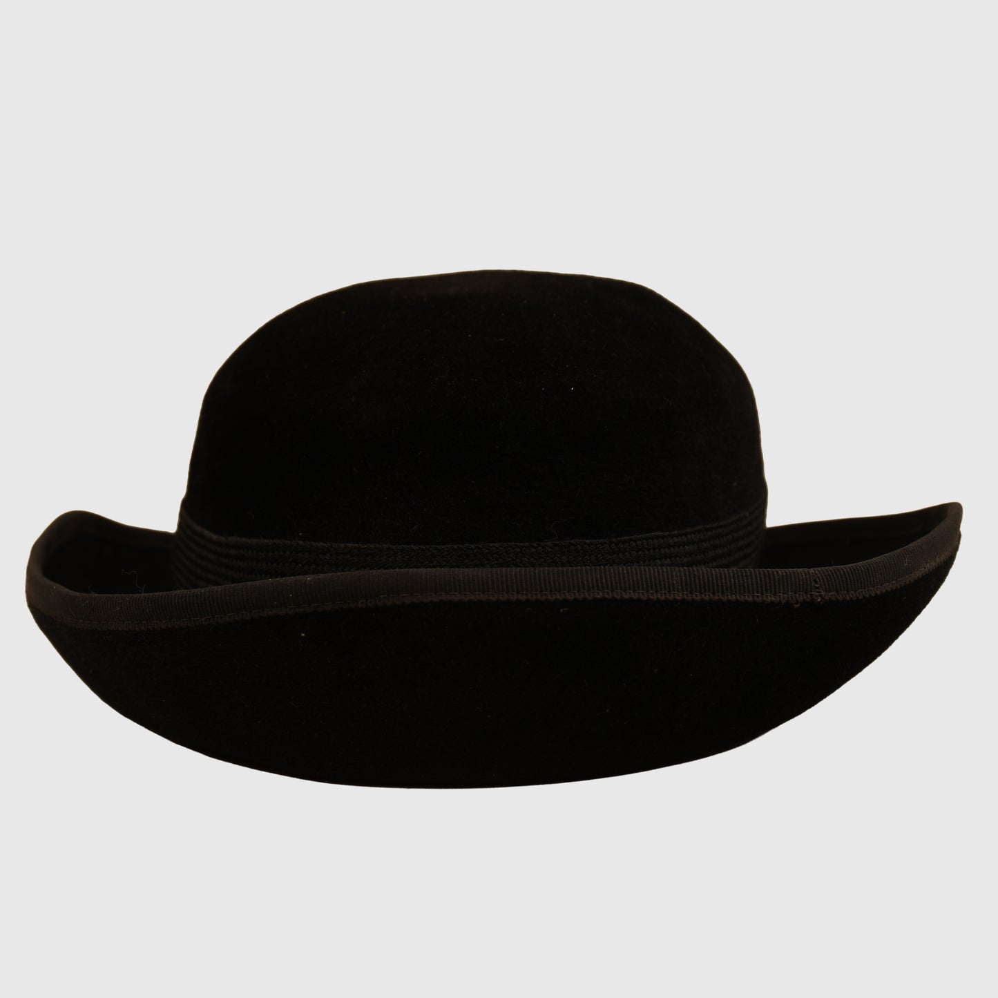 BRITISH WWII WOMAN’S ROYAL NAVAL SERVICE WRENS FELT HAT