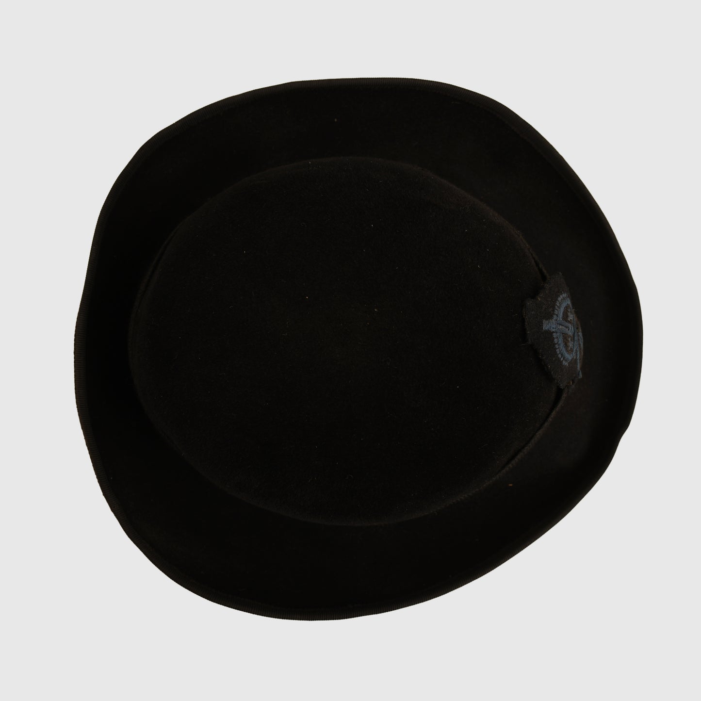 BRITISH WWII WOMAN’S ROYAL NAVAL SERVICE WRENS FELT HAT
