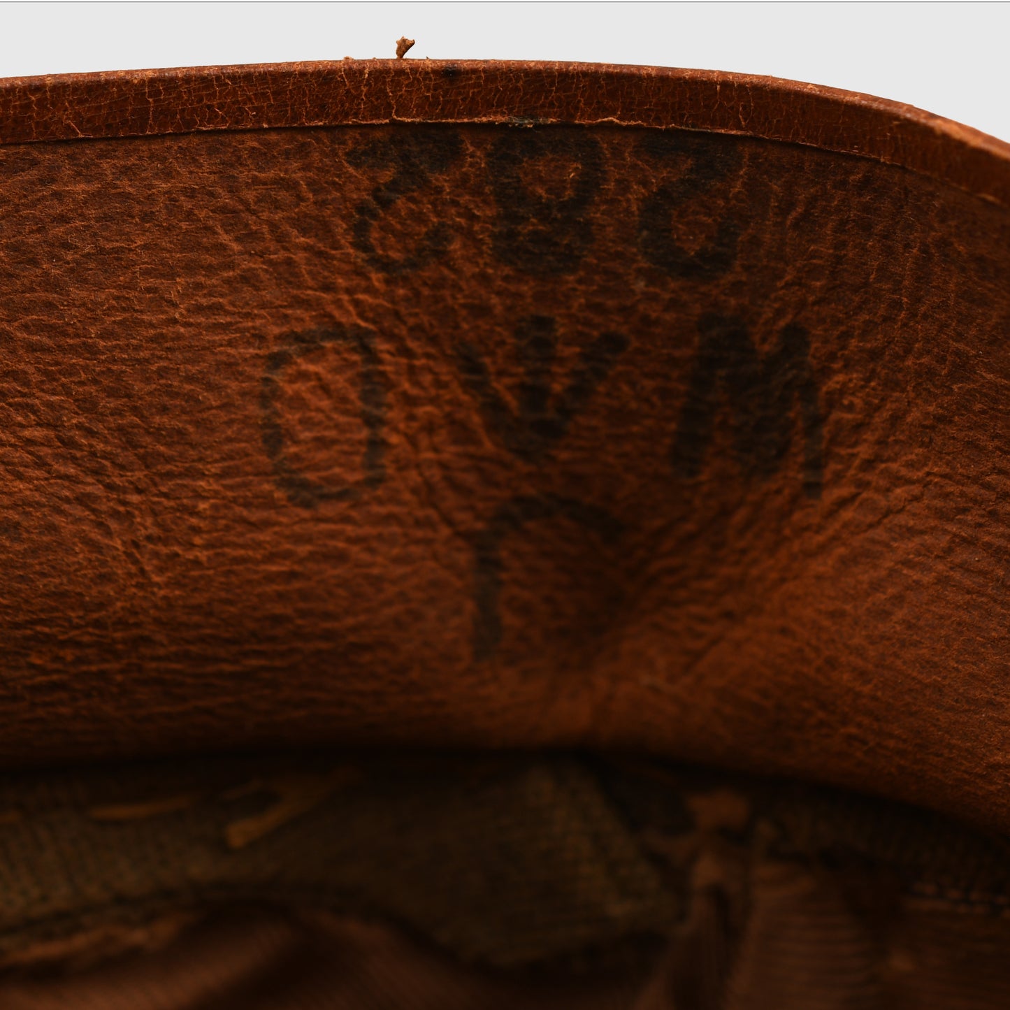BRITISH WWII TANK CORPS OFFICERS VISOR CAP