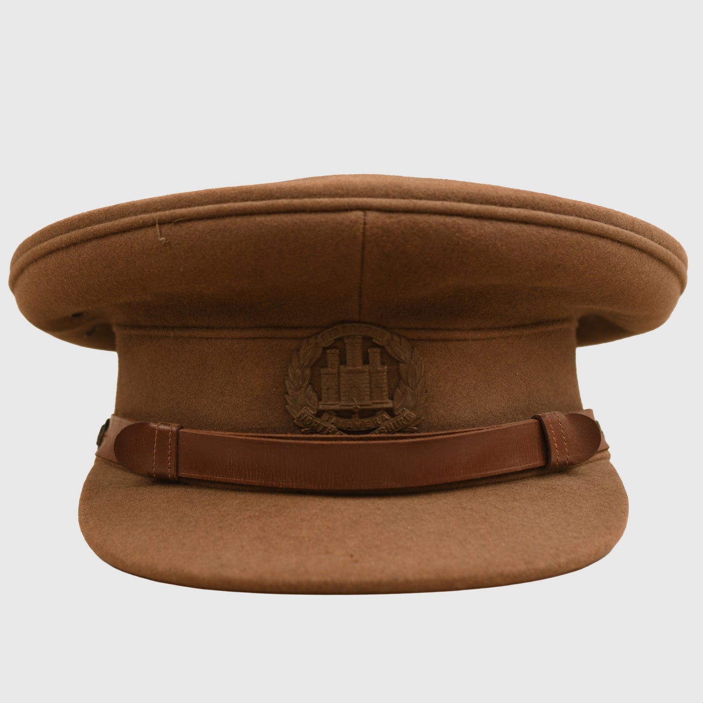 BRITISH WWII MID WAR PERIOD NORHAMPTONSHIRE REGIMENT OFFICERS VISOR CAP