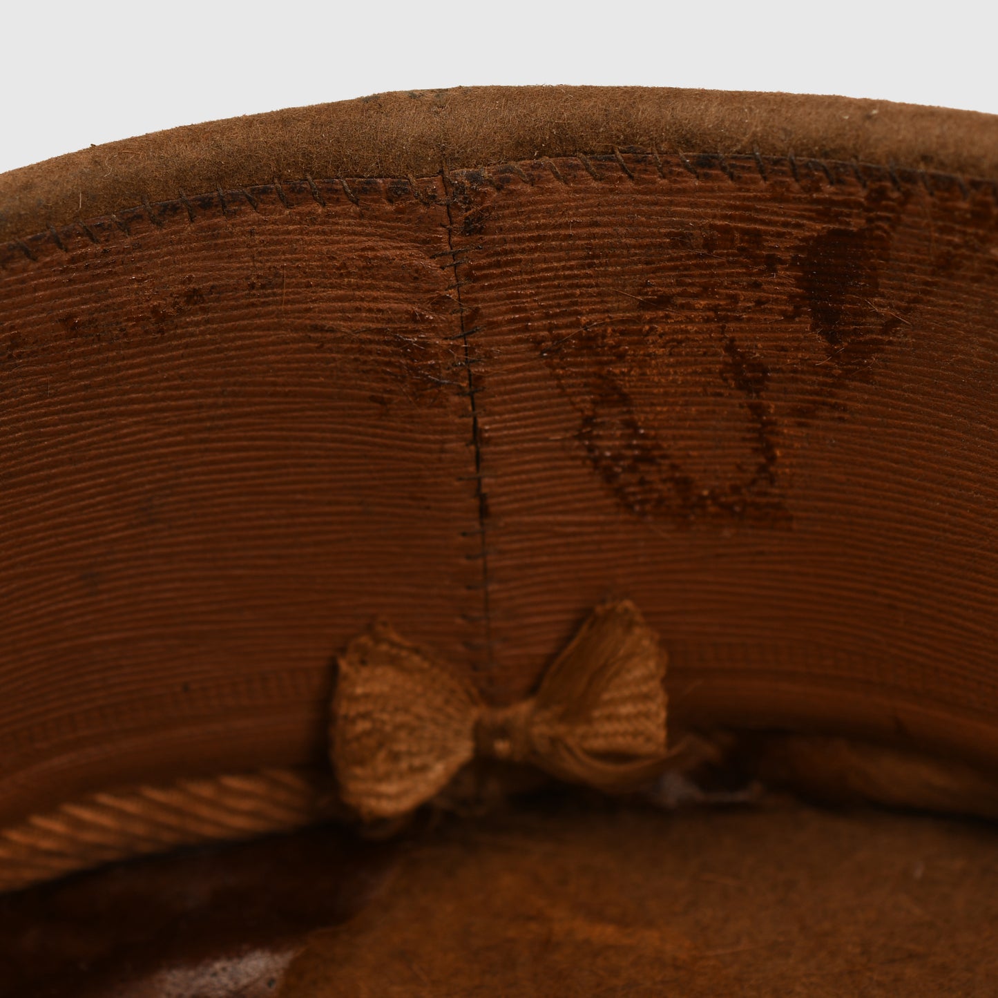 BRITISH WWII MID WAR PERIOD NORHAMPTONSHIRE REGIMENT OFFICERS VISOR CAP