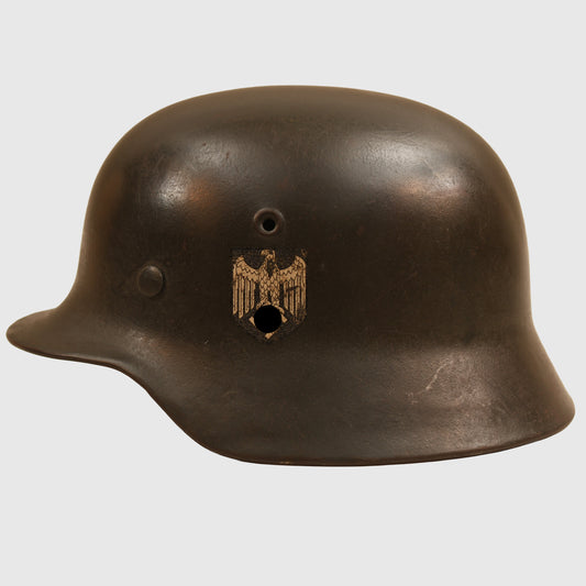 GERMAN WWII ARMY M.40 SINGLE DECAL COMBAT HELMET
