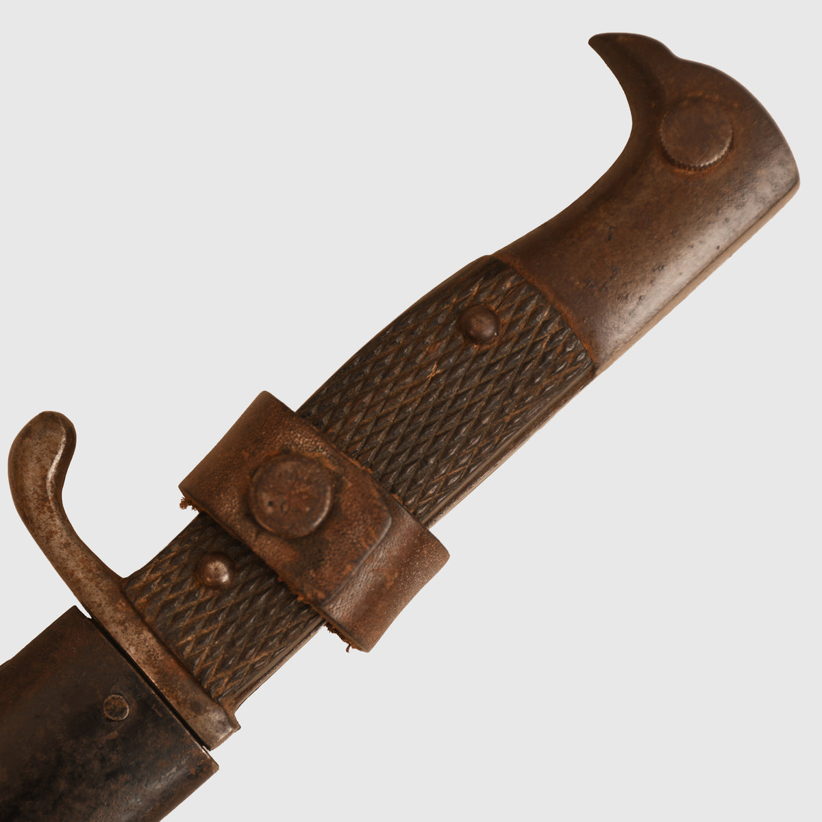 GERMAN WWI EAGLE HEADED FIGHTING DISPLAY PIECE