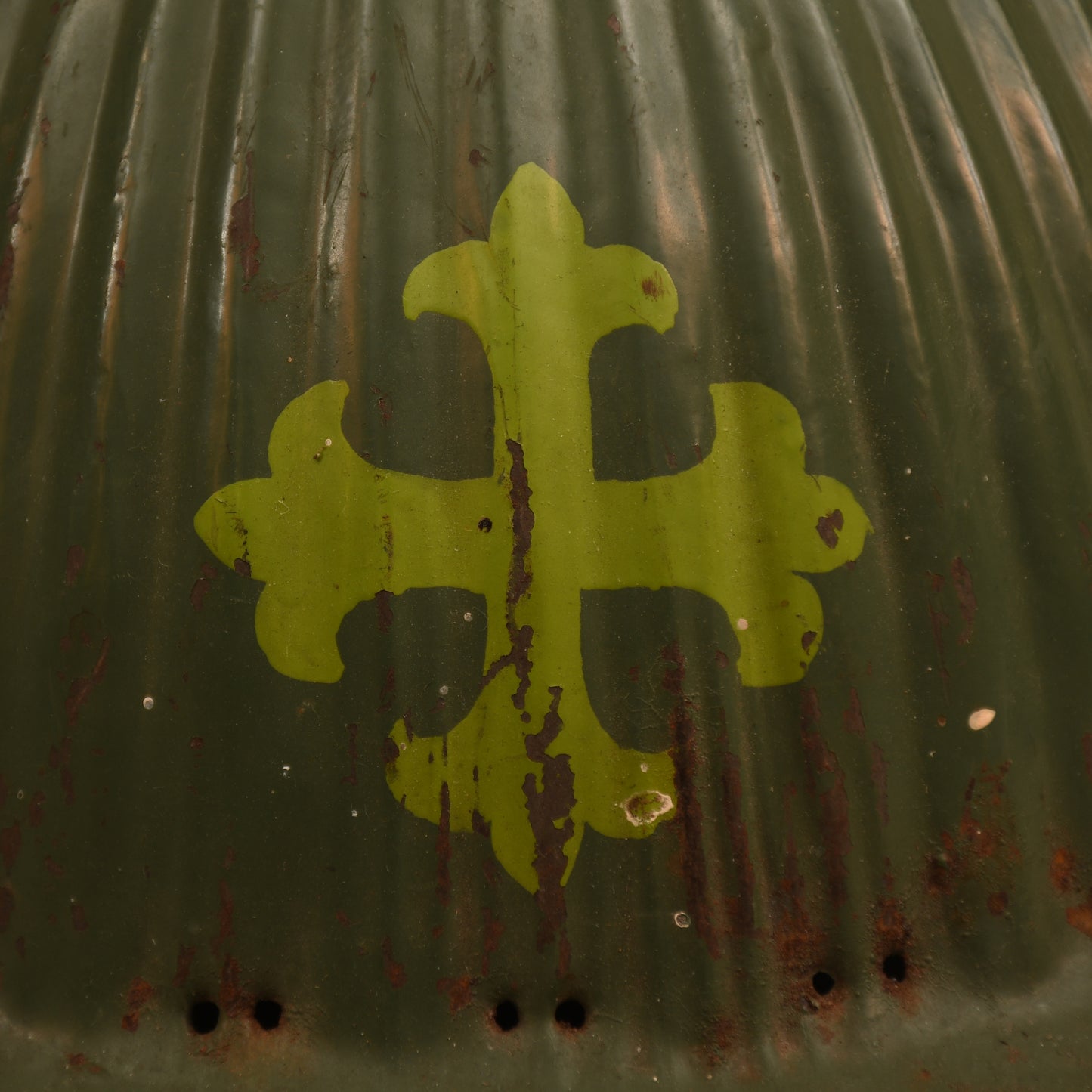 PORTUGUESE SPANISH CIVIL WAR COMBAT HELMET