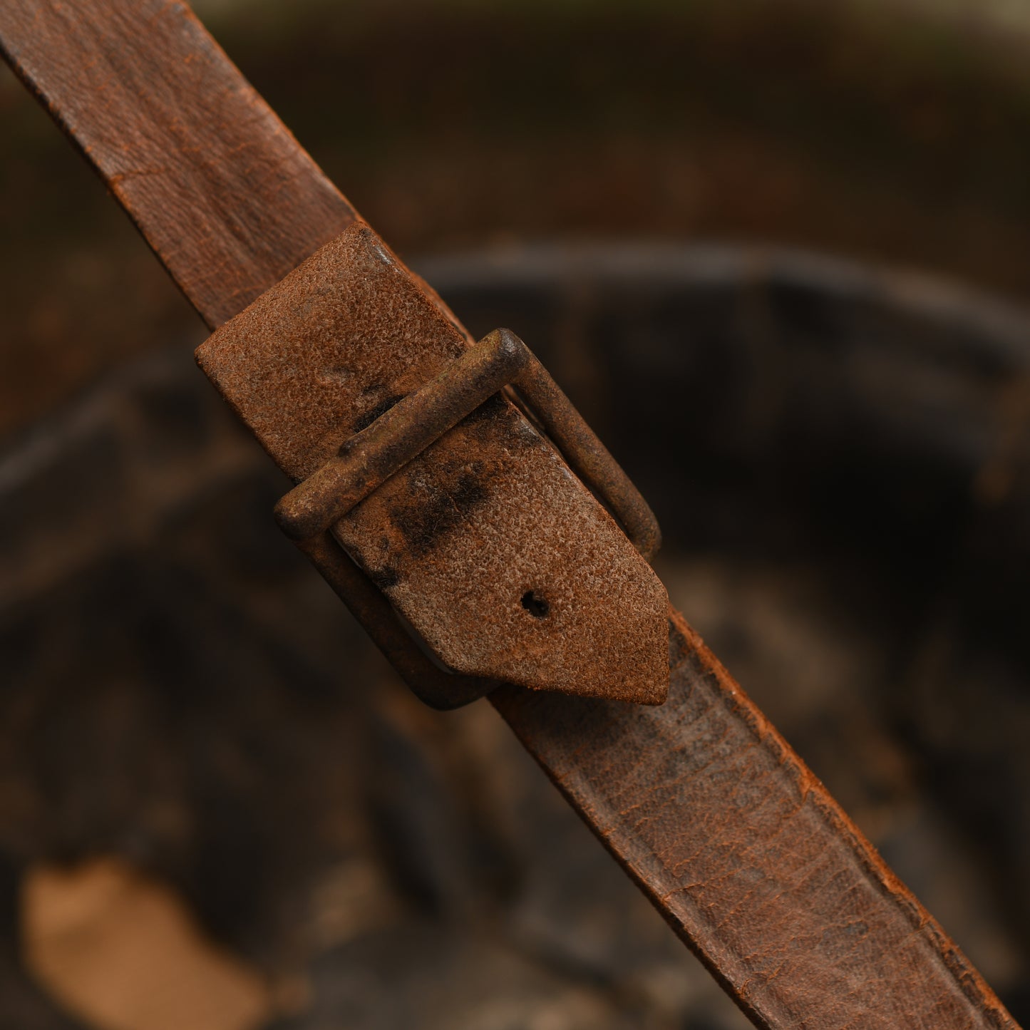 BRITISH WWI LANCASHIRE FUSILIERS BATTLE DAMAGED - POSSIBLE SOMM BATTLEFIELD PICK UP HELMET