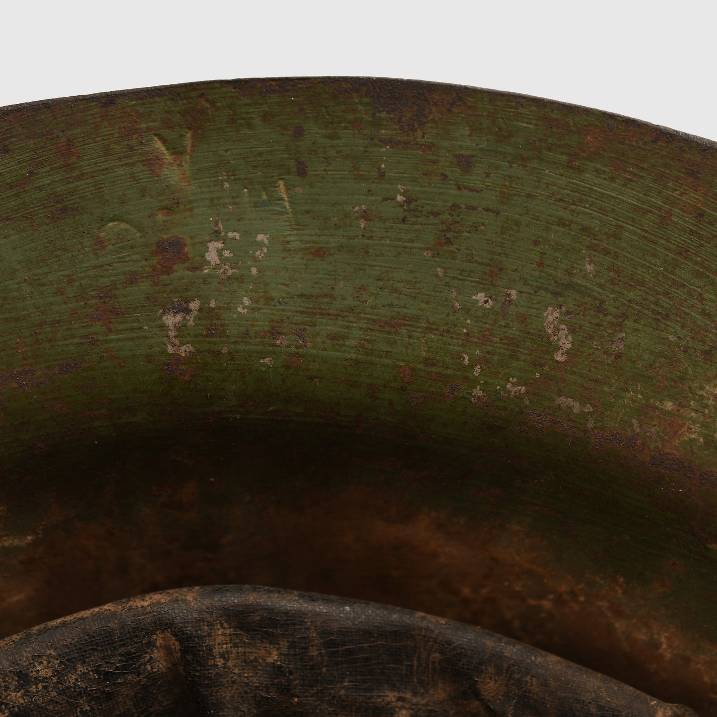 BRITISH WWI LANCASHIRE FUSILIERS BATTLE DAMAGED - POSSIBLE SOMM BATTLEFIELD PICK UP HELMET