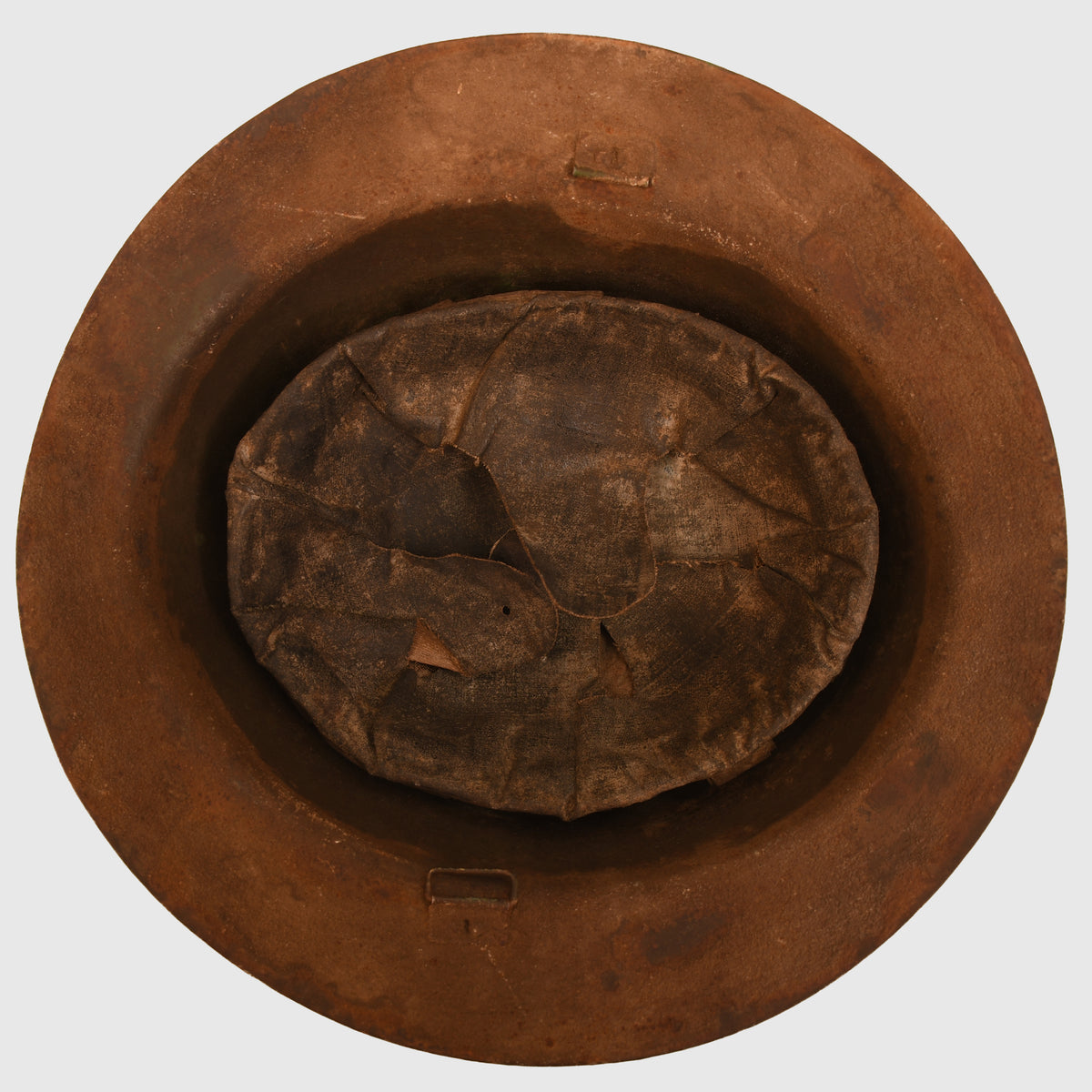 BRITISH WWI BRODIE 1ST PATTERN COMBAT HELMET