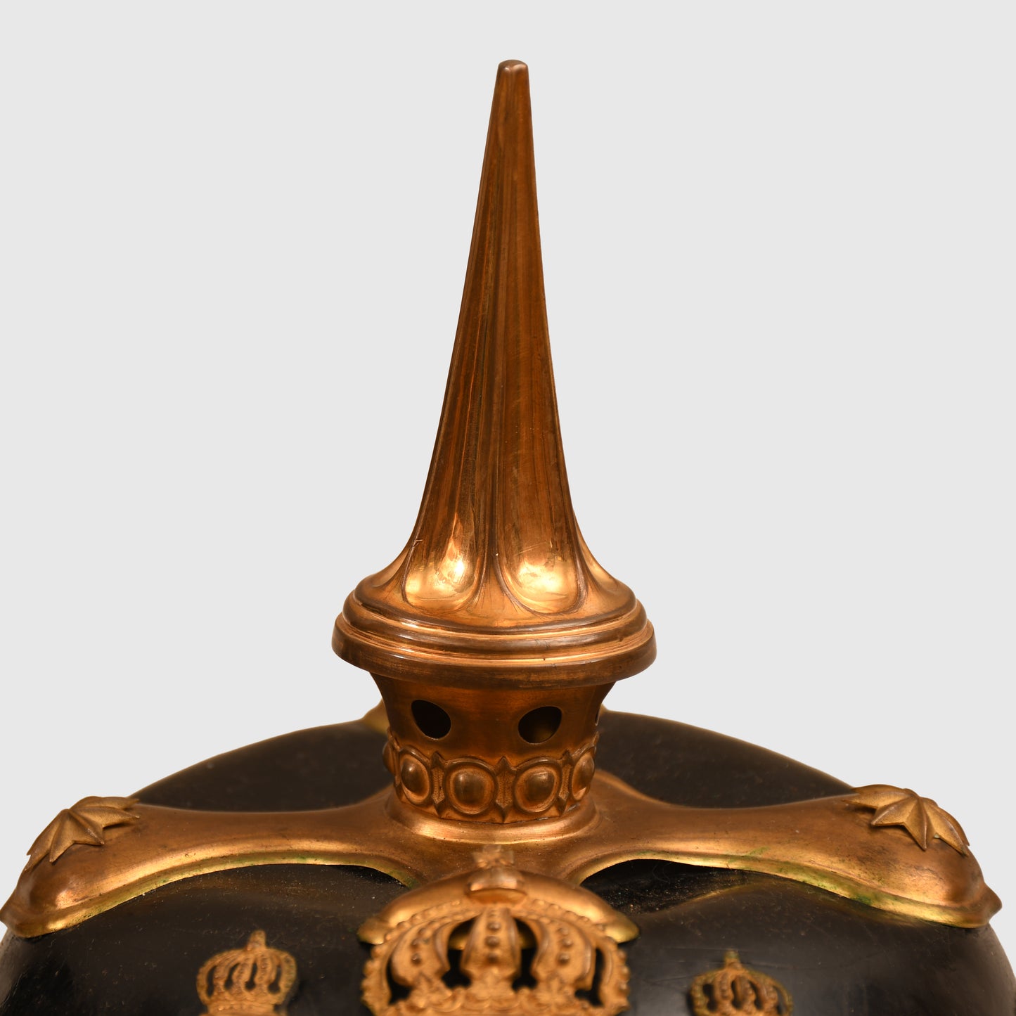 GERMAN WWI BAVARIAN RESERVE OFFICERS PICKLEHAUBE CASED
