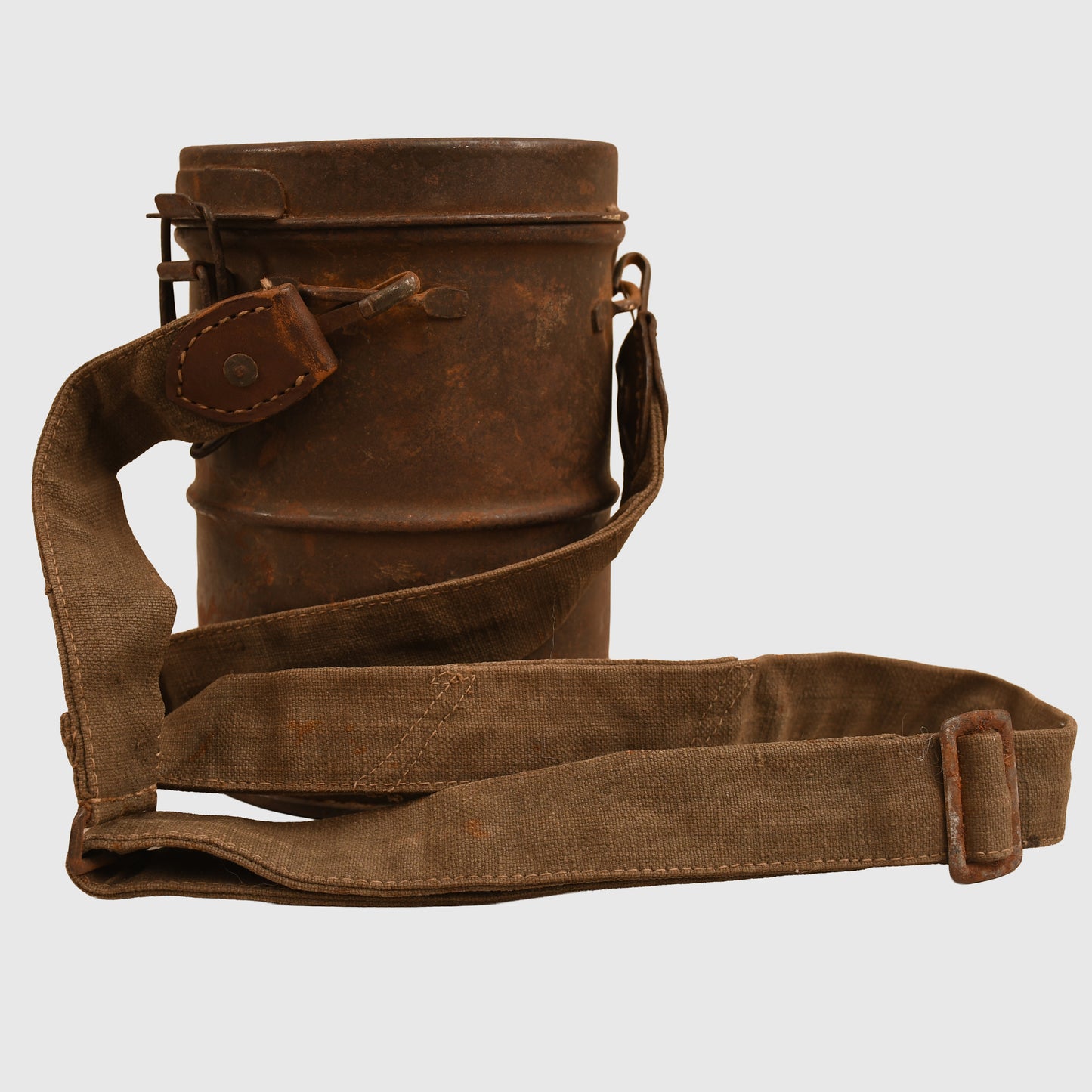 GERMAN WWI LEATHER FACED GAS MARK