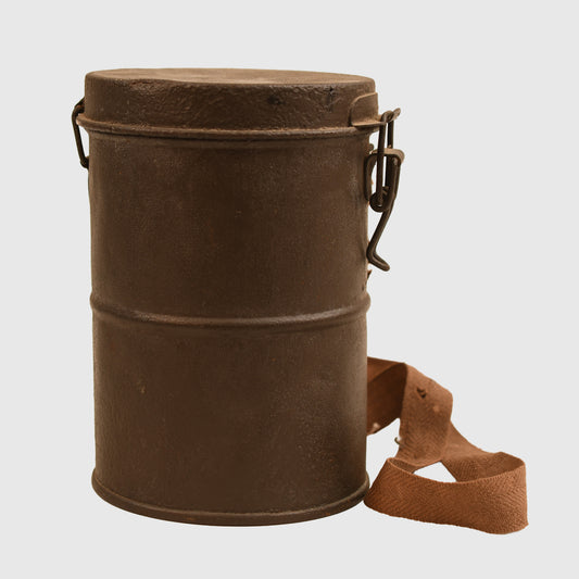 GERMAN WWI SOLDIERS GAS MASK