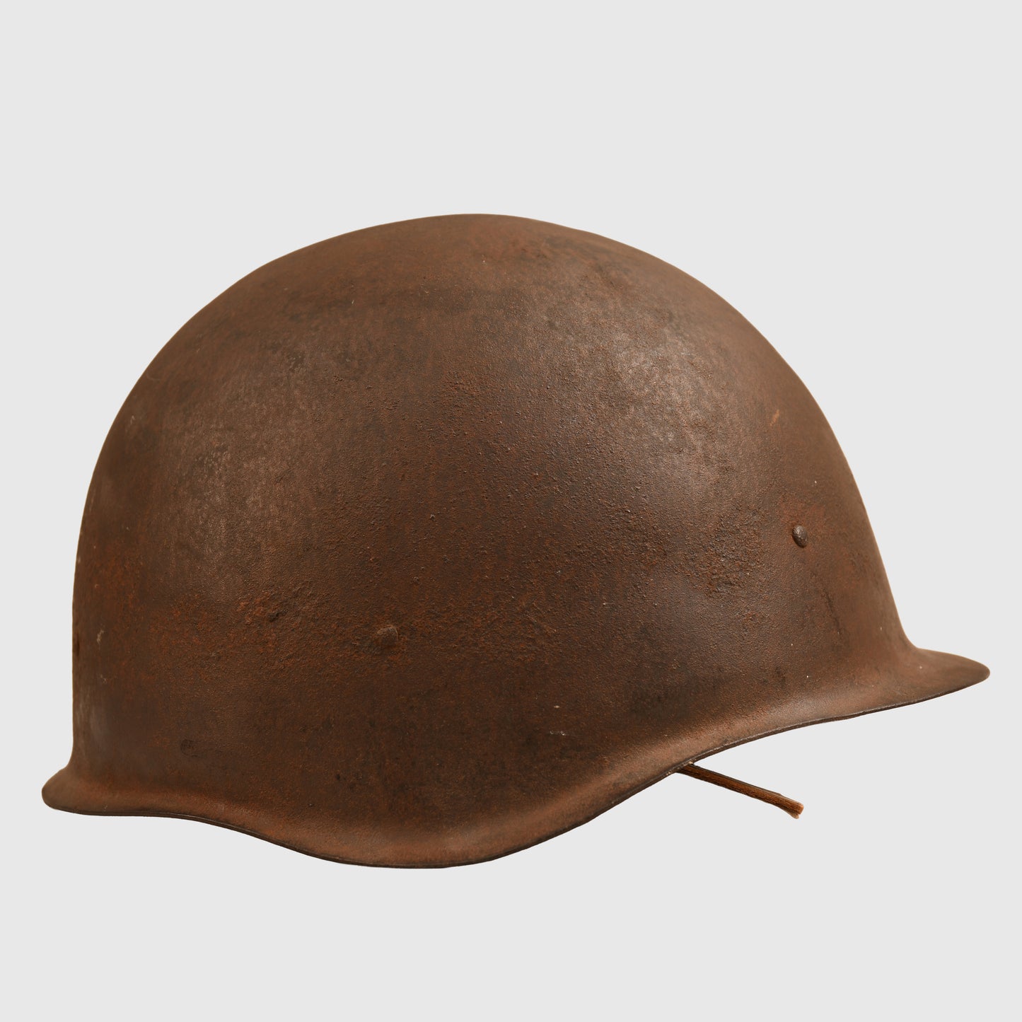 RUSSIAN WWII BERLIN BATTLEFIELD PICK UP HELMET