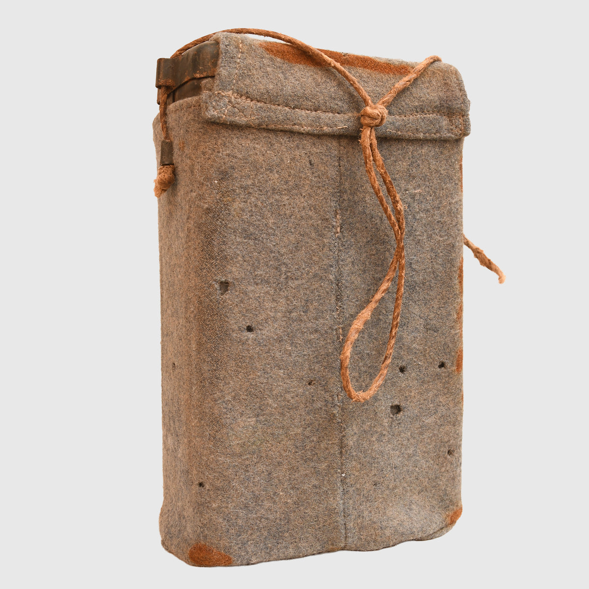 FRENCH WWI M2 GAS MASK TIN AND COVER
