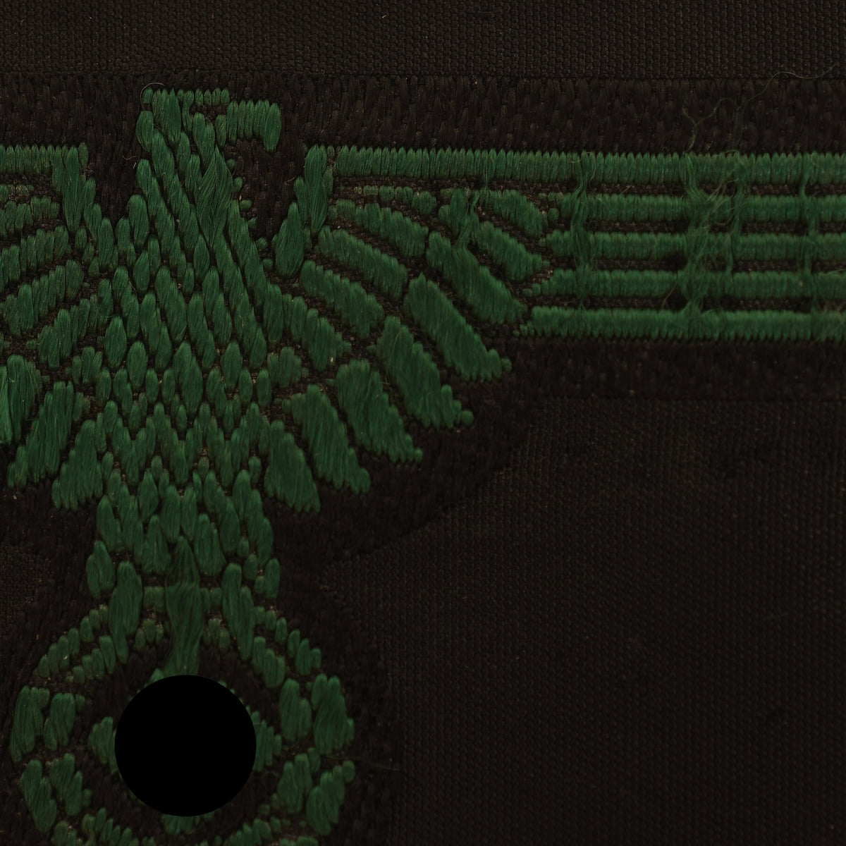 GERMAN WWII WAFFEN SS RARE PATTERN GREEN EAGLE