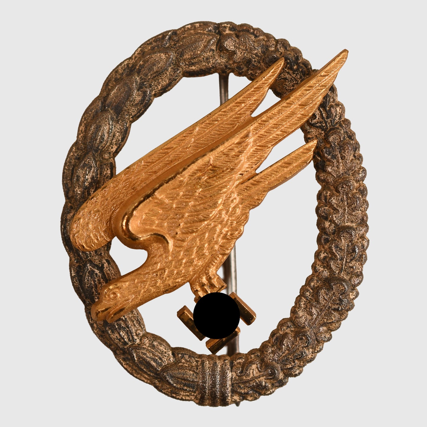 GERMAN WWII LUFTWAFFE PARATROOPER BADGE BY GWL