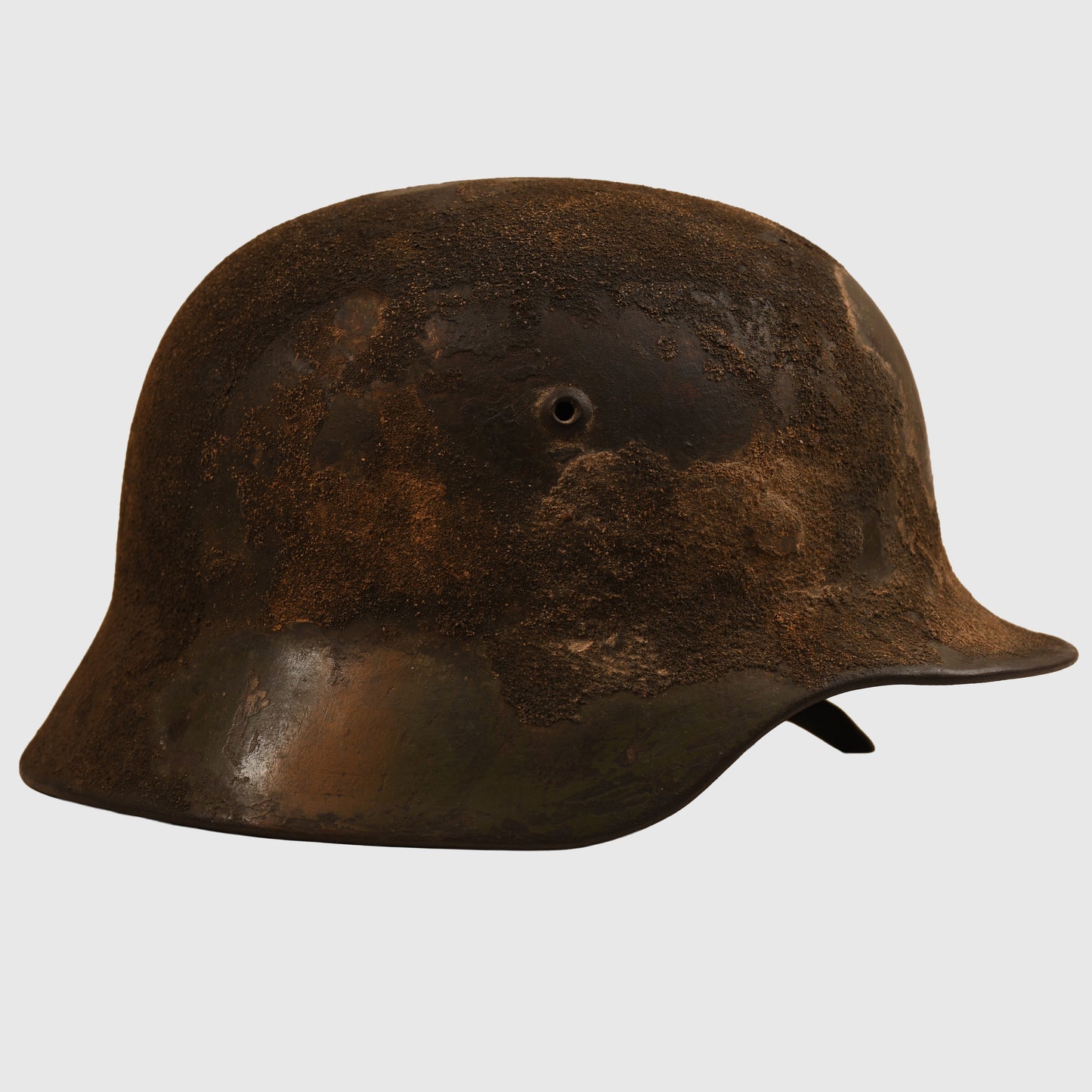 GERMAN WWII CAMOUFLAGED M.35 ARMY COMBAT HELMET