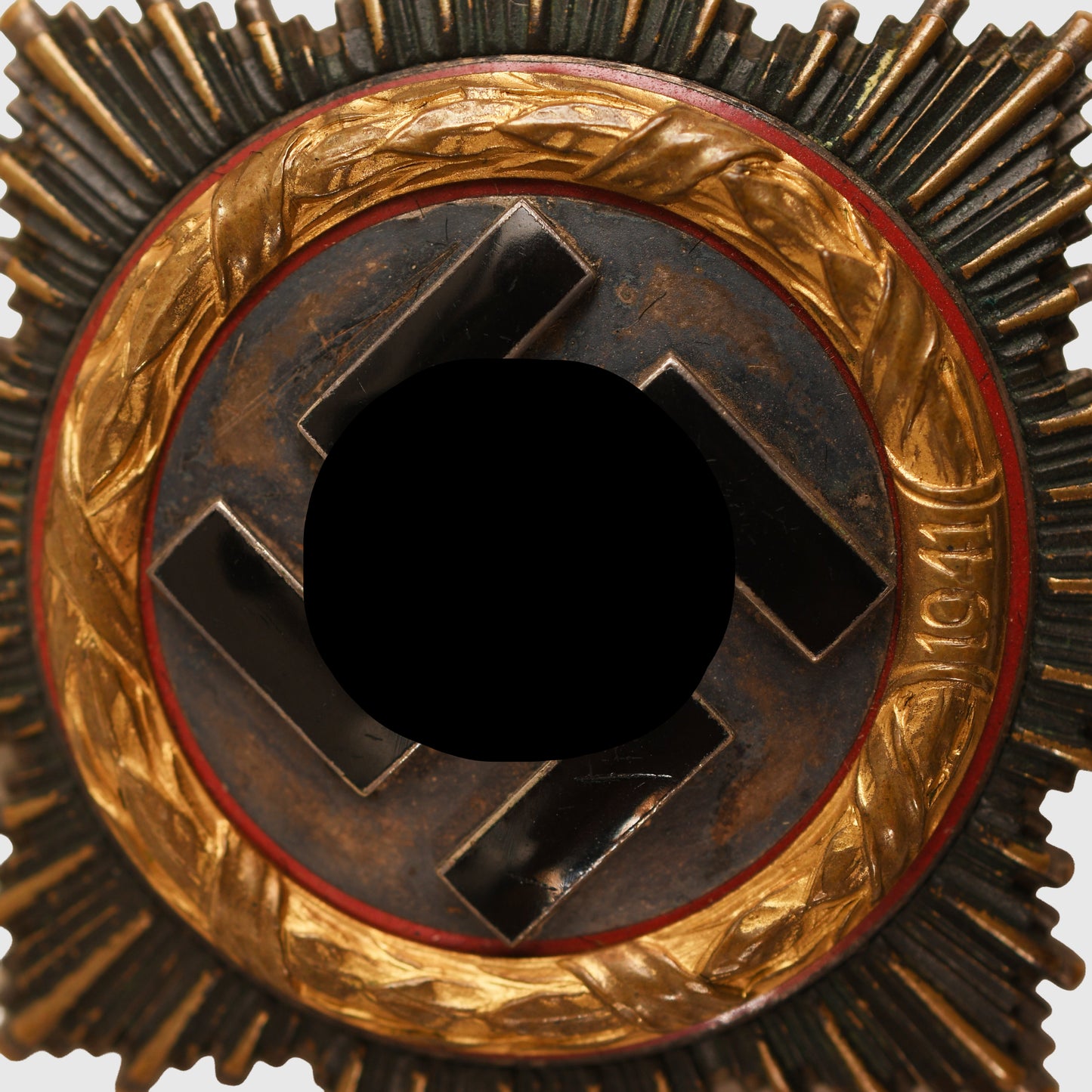 GERMAN WWII GERMAN CROSS IN GOLD - CASED