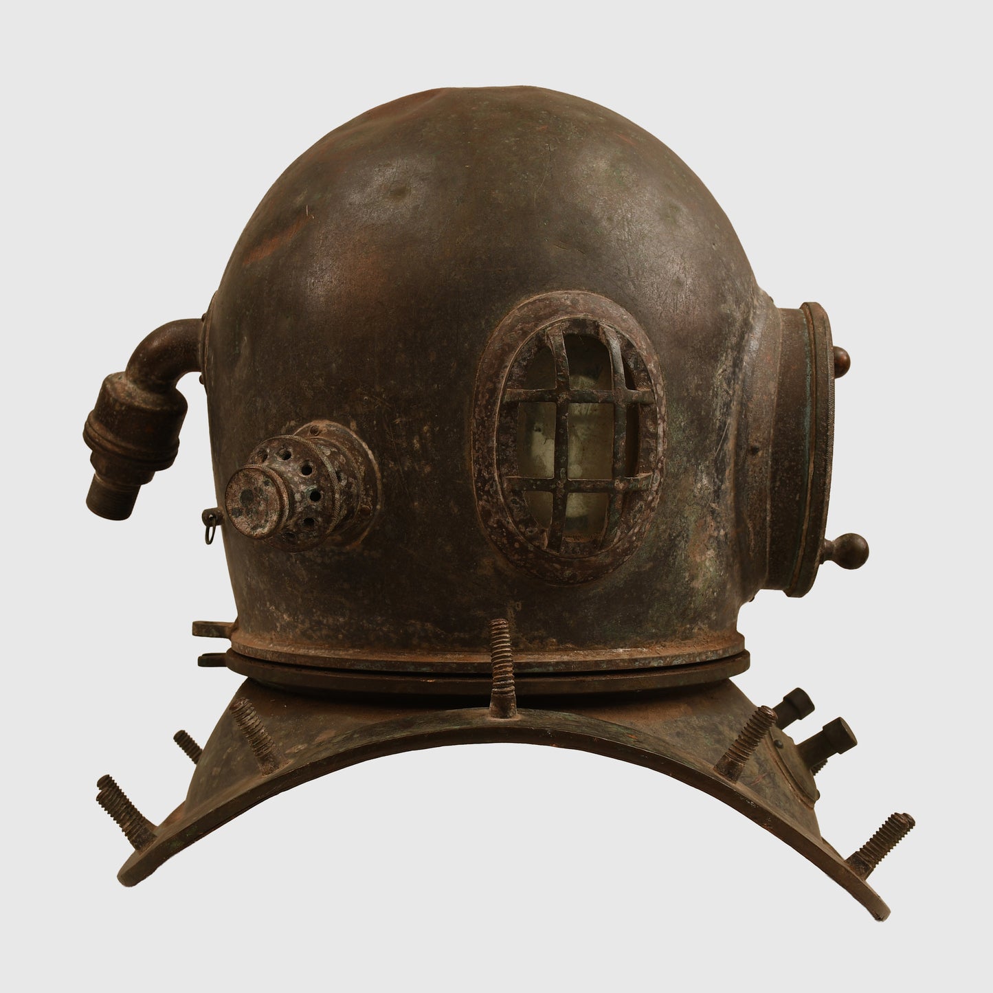 BRITISH WWII ROYAL NAVY SIEBE GORMAN 12 BOLT DIVING HELMET AND EQUIPMENT
