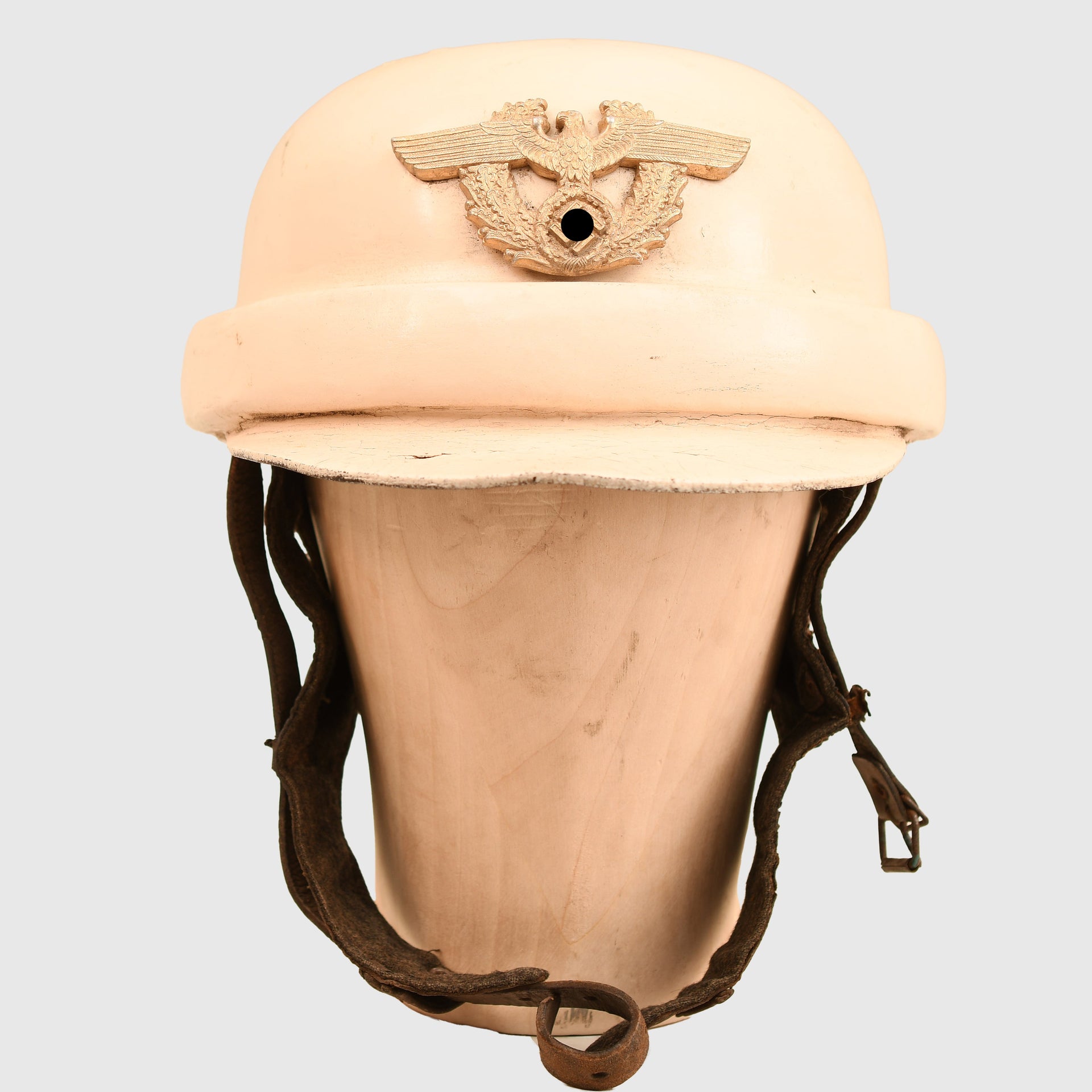 GERMAN WWII POLICE MOTORCYCLE PARADE CRASH HELMET IN WHITE – Regimentals Militaria Museum