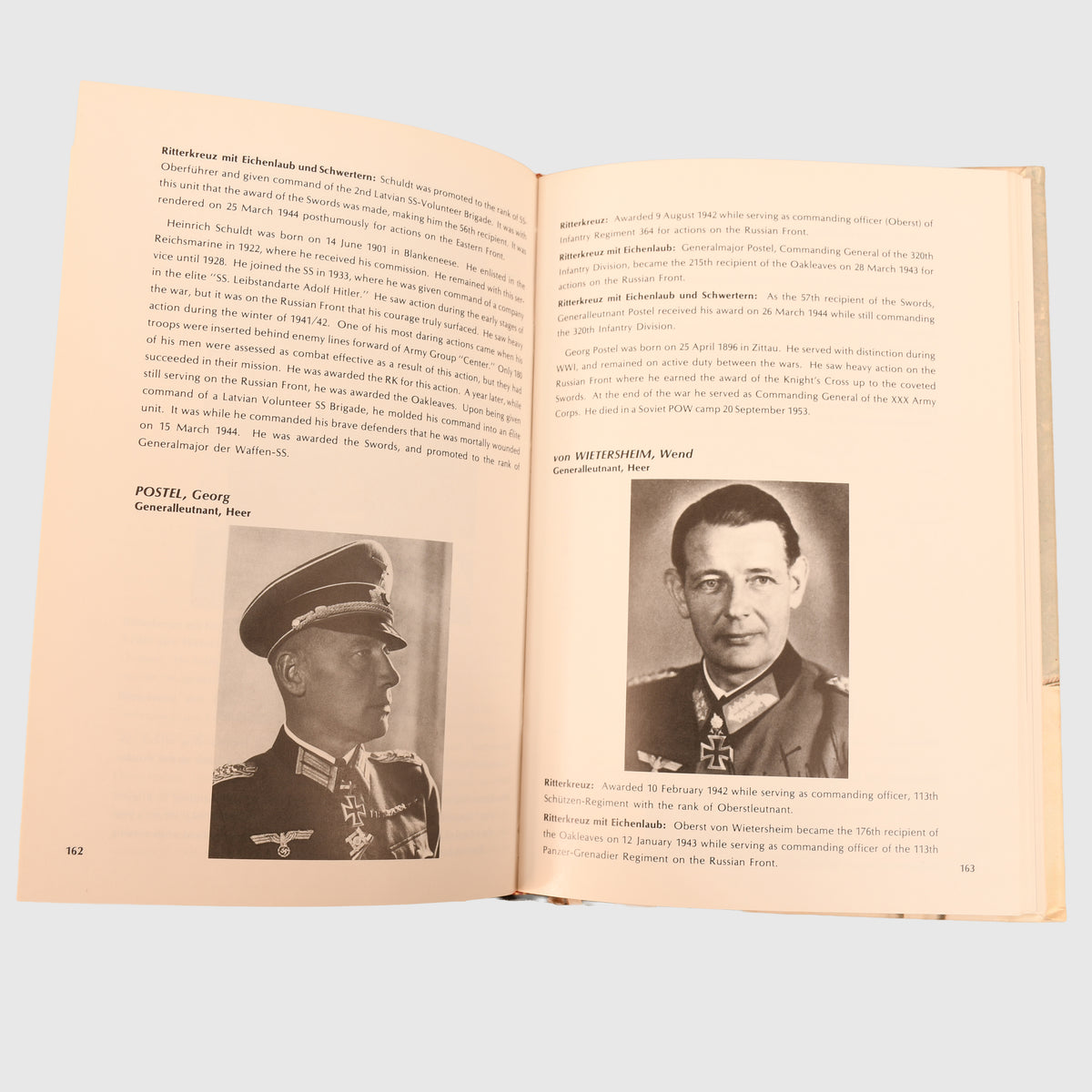 GERMAN WWII ON THE FIELD OF HONOUR,  THE HISTORY OF THE KNIGHTS CROSS BEARERS