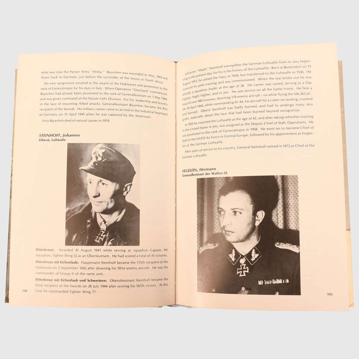 GERMAN WWII ON THE FIELD OF HONOUR,  THE HISTORY OF THE KNIGHTS CROSS BEARERS