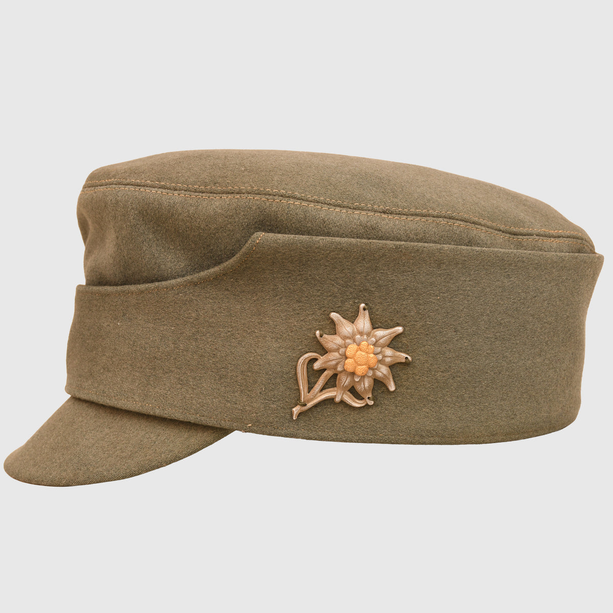 GERMAN WWII ARMY NCO OR OFFICERS BERGMUTZE