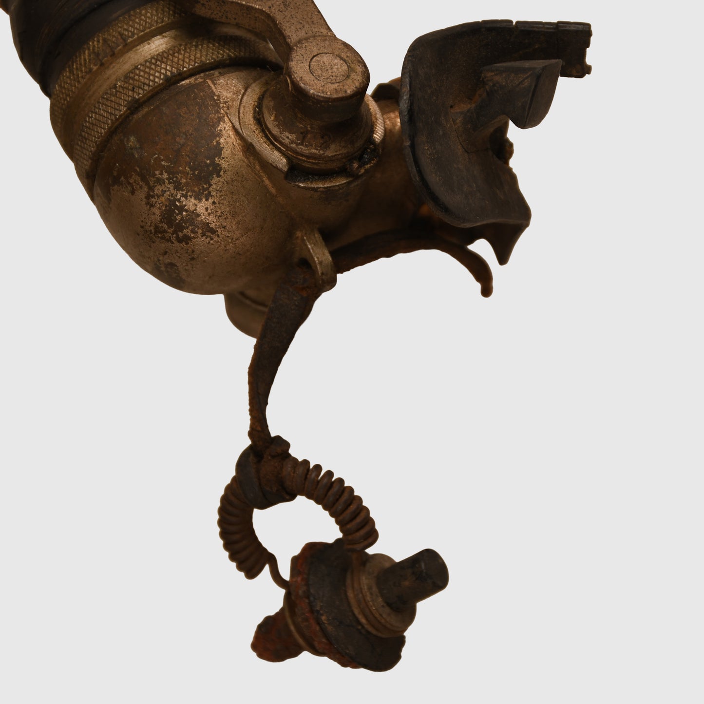 GERMAN WWII U-BOAT ESCAPE APPARATUS KNOWN AS THE TAUCHRETTE