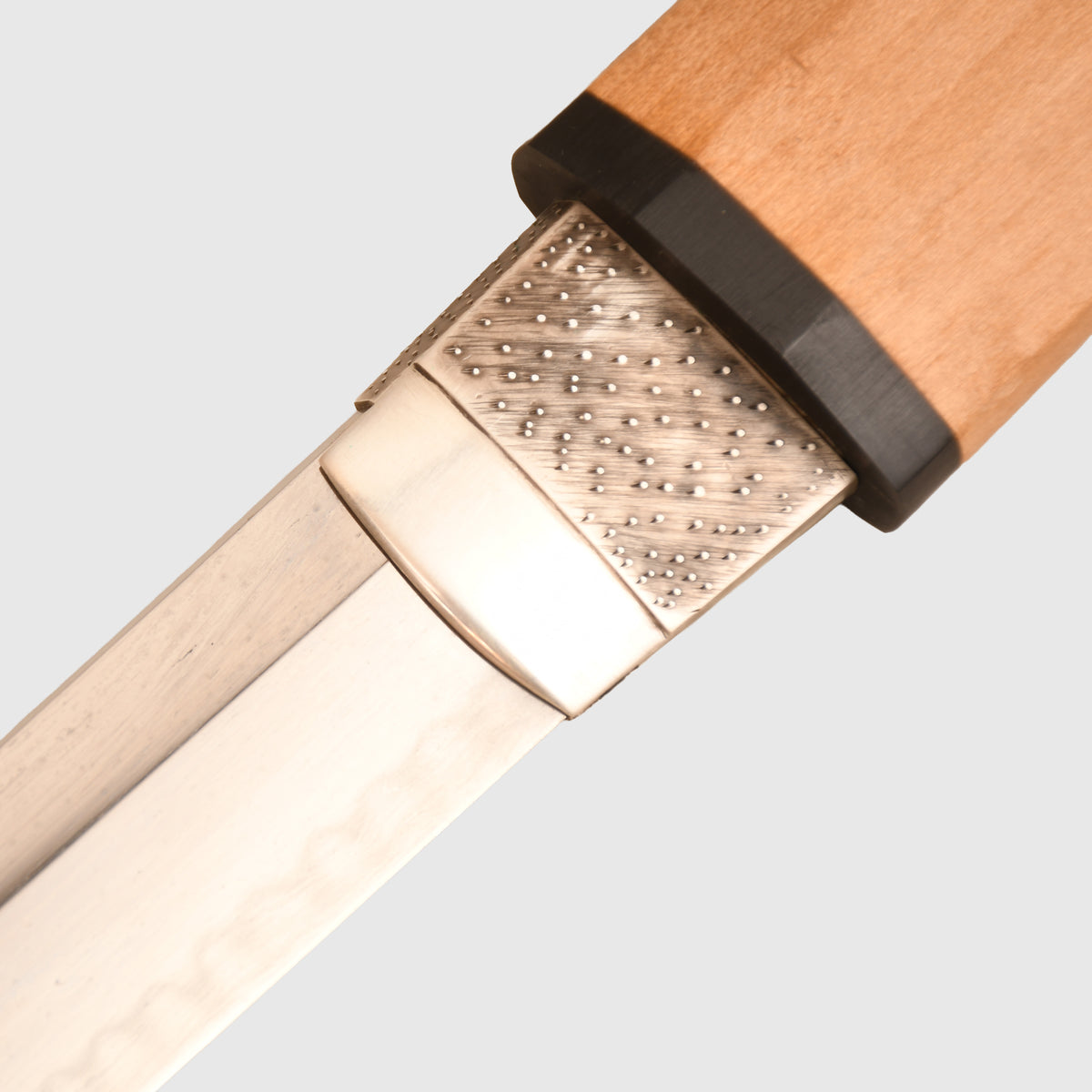 JAPANESE PRE WWII SWORD KNOWN AS A UCHIGATANA (SINGLE HANDED SWORD)