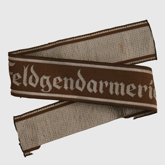 GERMAN WWII ARMY FIELD POLICE (FELDGENDARMERIE) CUFF TITLE