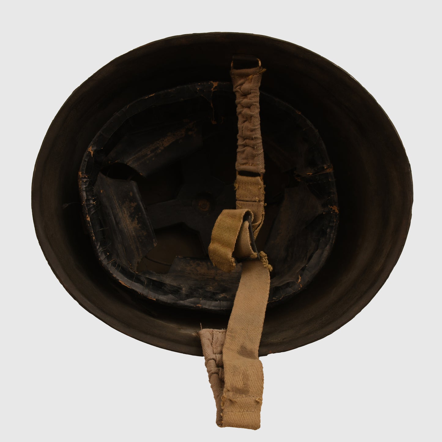 CANADIAN WWII ARMOURED CORPS HELMET