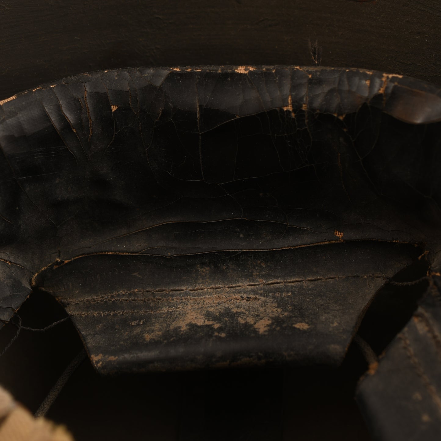 CANADIAN WWII ARMOURED CORPS HELMET