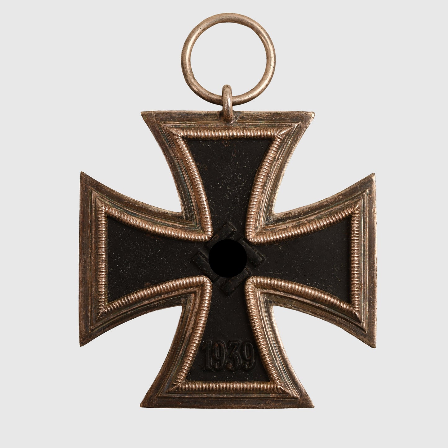 GERMAN WWII IRON CROSS 2ND CLASS - CASED