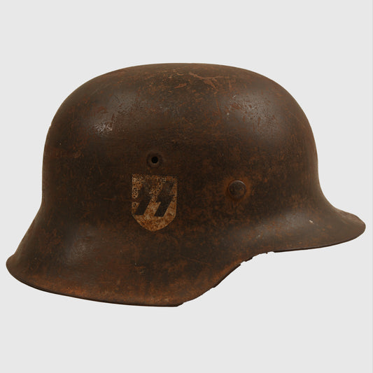 GERMAN WWII WAFFEN SS SINGLE DECAL M.42 HELMET - IDENTIFIED