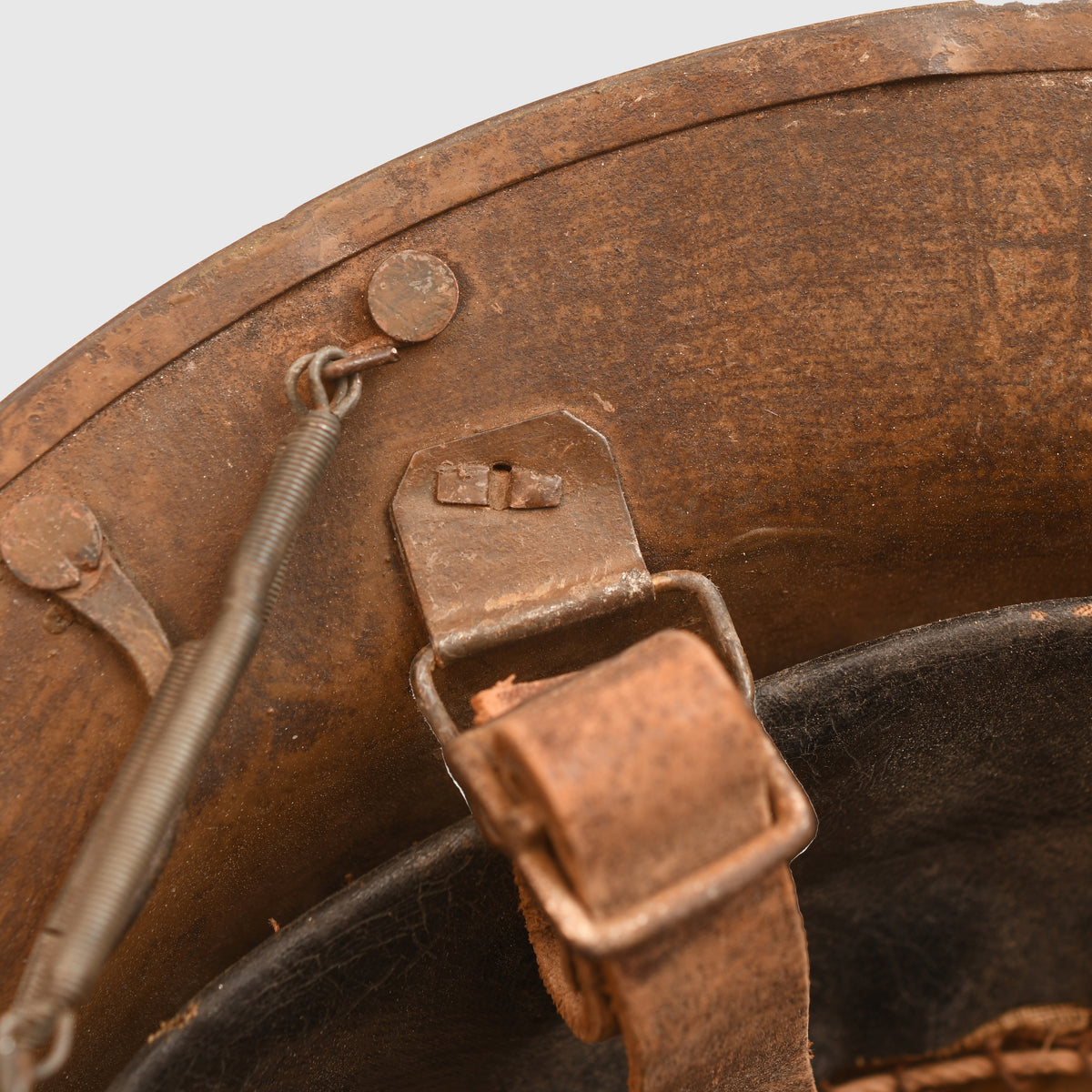 BRITISH WWI 2ND PATTERN CRUISE BRODIE HELMET