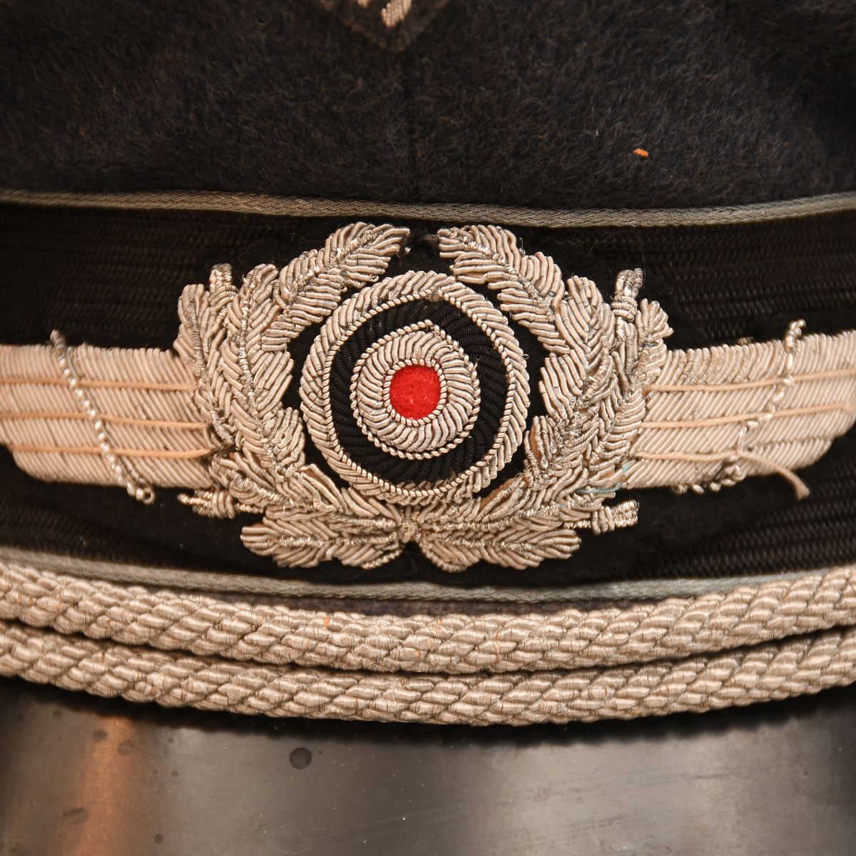 GERMAN WWII LUFTWAFFE OFFICERS VISOR CAP