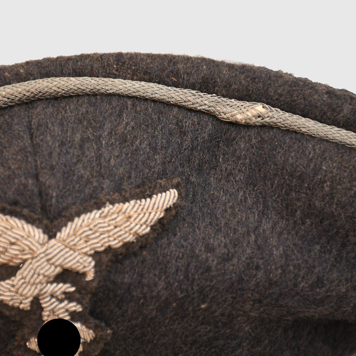 GERMAN WWII LUFTWAFFE OFFICERS VISOR CAP