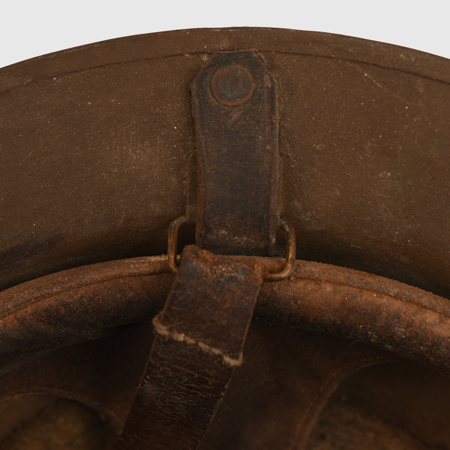 BRITISH WWI DEVONSHIRE REGIMENT BRODIE HELMET WITH OFFICERS LINER